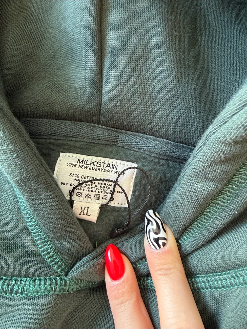 Relaxed Crewneck Sweatshirt in Forest Green - Picture 4 of 4